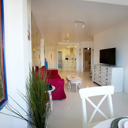 Apartment Beachfront With Sea Views & Pool - El El Puig (Valencia)