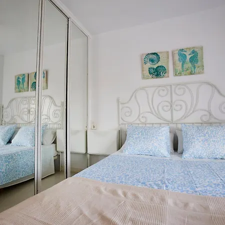 Apartment Beachfront With Sea Views & Pool - El